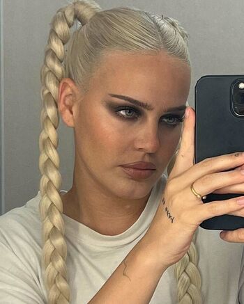 Anne-Marie