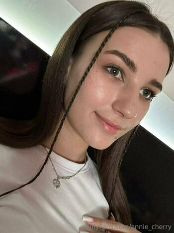 annie_cherry