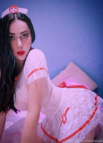 Annie Luminoso