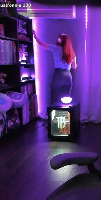 AnnieFuchsia