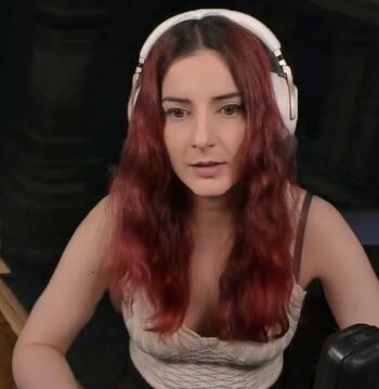 AnnieFuchsia