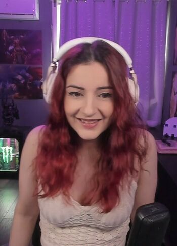 AnnieFuchsia