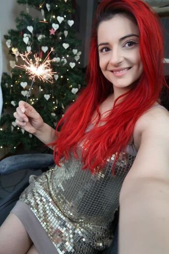AnnieFuchsia
