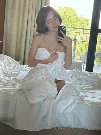 anny_huge_tits1