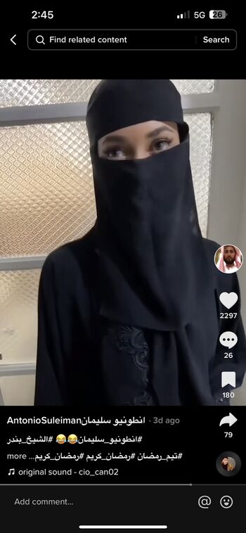 Antonio Suleiman Niqab