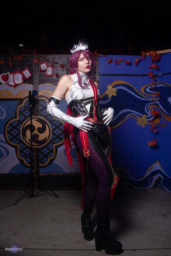 Anya Ichios