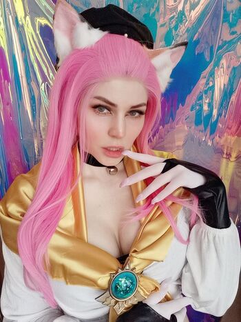 Anya Ichios