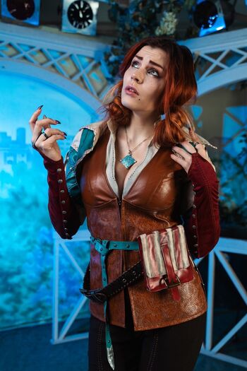 Anya Ichios