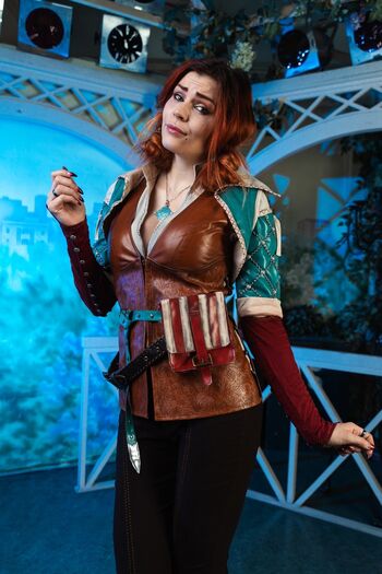 Anya Ichios