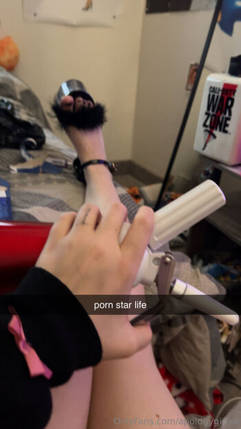 apologygirlxx