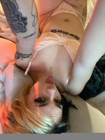 applebottomjeanz