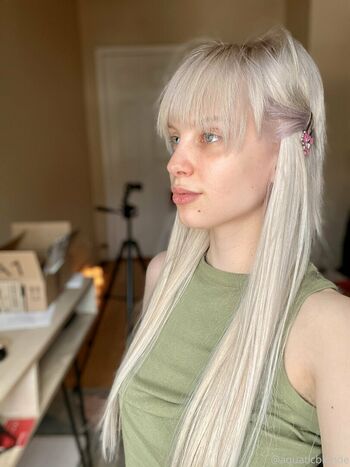 aquaticblonde