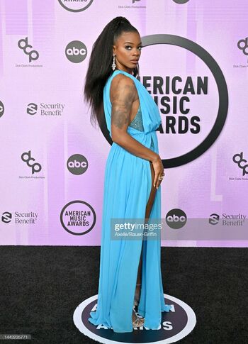 Ari Lennox