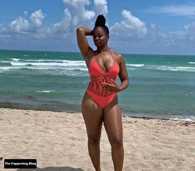 Ari Lennox