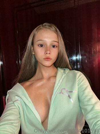 arianagreene1