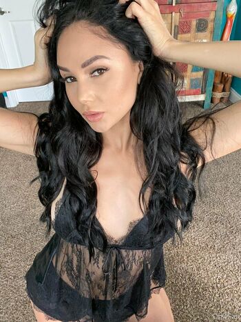 arianamarie