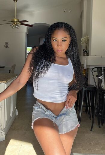 Ariane Andrew