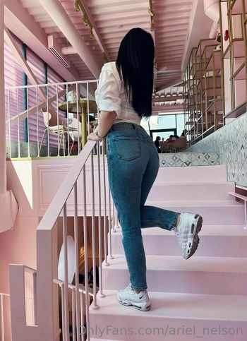 ariel_nelson