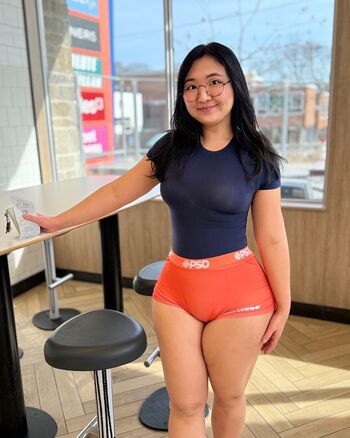 Aroomi Kim