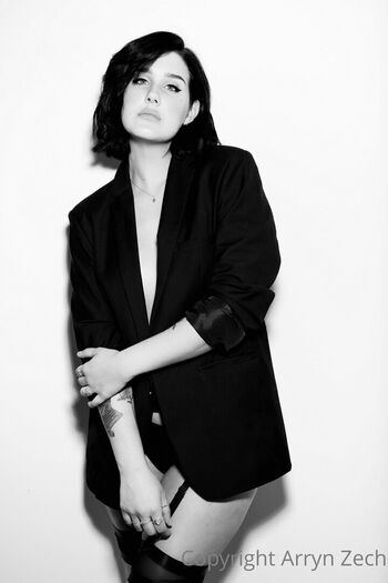 Arryn Zech