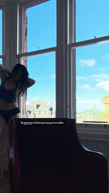 Arryn Zech