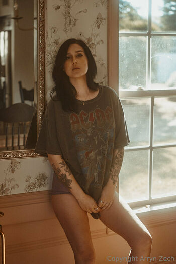 Arryn Zech