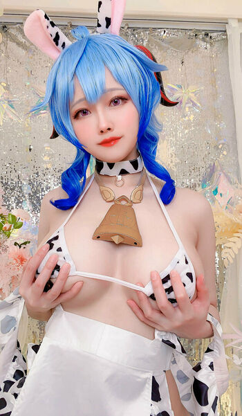 arty42575619