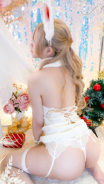 arty42575619