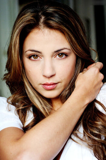 Arzu Bazman