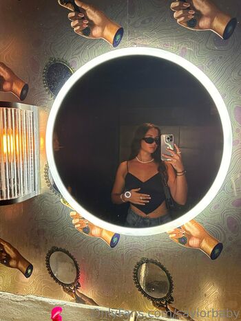ashley_aoky