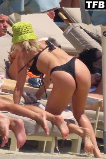 Ashley Roberts