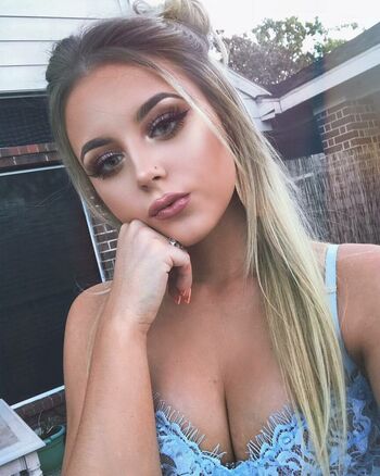 Ashlyn Sharp