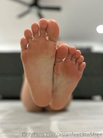 asianfeet9to5free