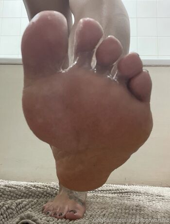 asianfootworship