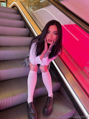 asianiina