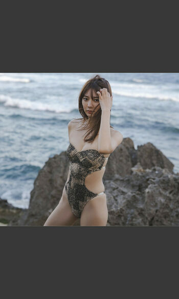 Asuka Kawazu
