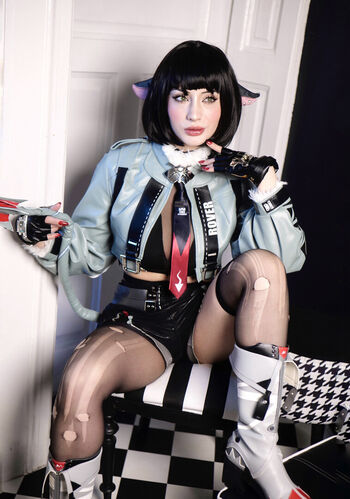 Athena Cosplay