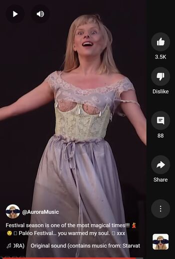 Aurora Aksnes