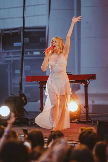 Aurora Aksnes