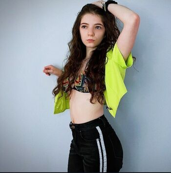 Ava Anduze