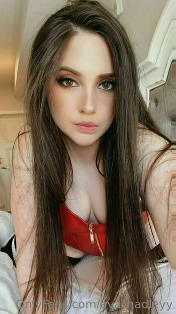 ava_hadleyy