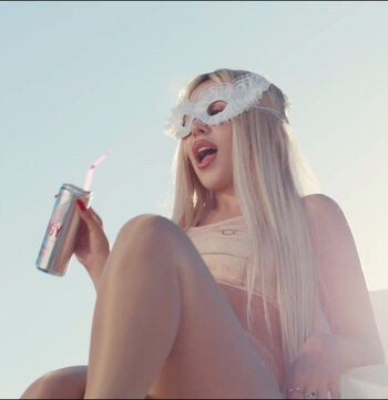 Ava Max