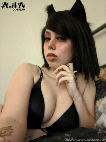 axilliacosplay