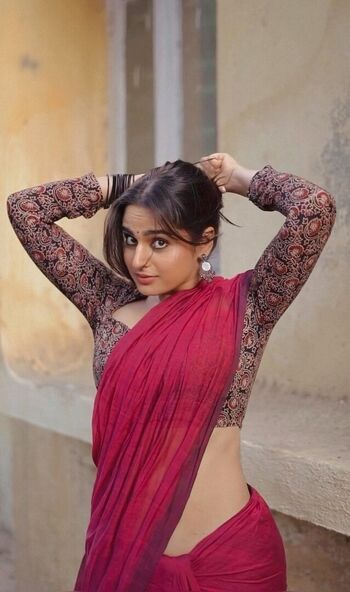 Ayesha Khan