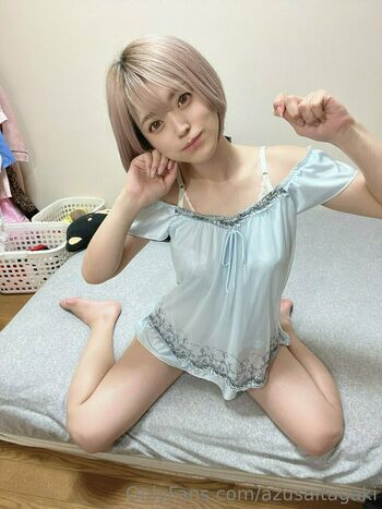 azusaitagaki