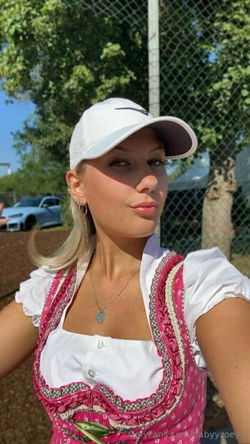 babyyzoeyy