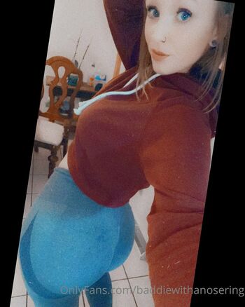 baddiewithanosering