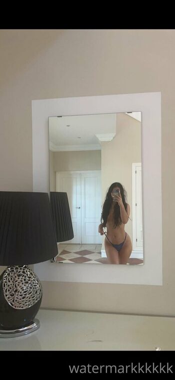 badgyalcbx