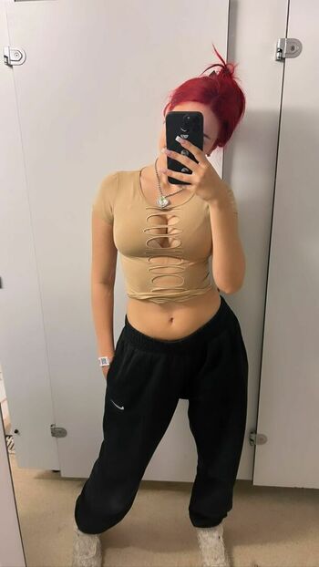badmomzjay