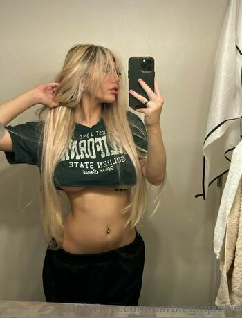barbiegirljackie